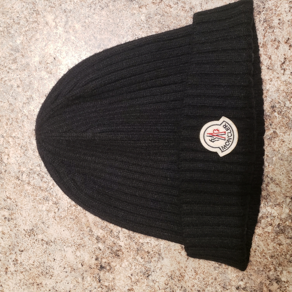 Moncler Black Ribbed Beanie